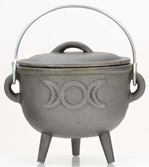 Triple Moon cast iron cauldron 4"